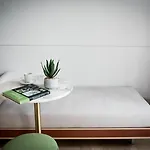 Hotel Fitz Roy Urban Hotel, Bar And Garden 4*