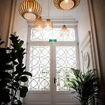 Fitz Roy Urban Hotel, Bar And Garden