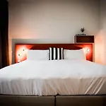 Fitz Roy Urban Hotel, Bar And Garden Маастрихт