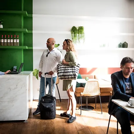 Fitz Roy Urban Hotel, Bar And Garden 4*