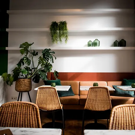 Fitz Roy Urban Hotel, Bar And Garden ホテル