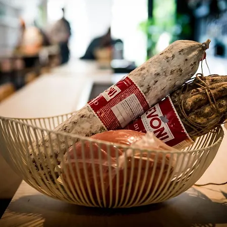 Fitz Roy Urban Hotel, Bar And Garden מלון