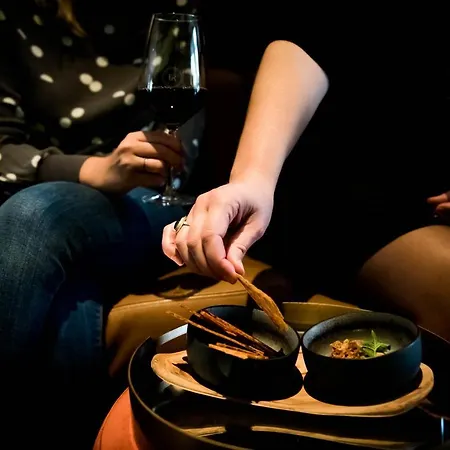 Fitz Roy Urban Hotel, Bar And Garden Отель 4*