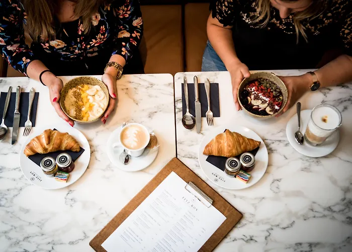 Fitz Roy Urban Hotel, Bar And Garden 4*