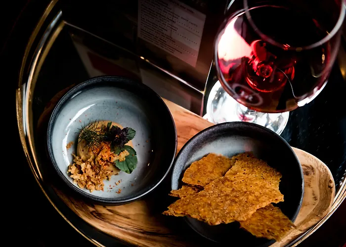 Fitz Roy Urban Hotel, Bar And Garden Hotel 4*