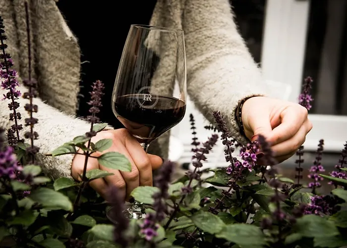 Fitz Roy Urban Hotel, Bar And Garden