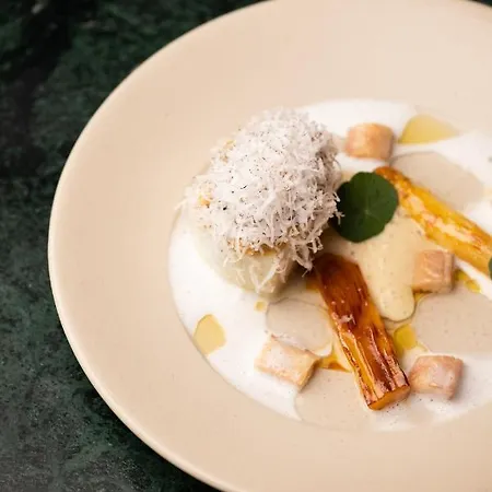 Fitz Roy Urban Hotel, Bar And Garden מלון 4*