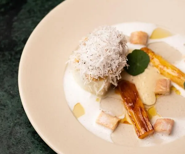 Fitz Roy Urban Hotel, Bar And Garden Hotel 4*